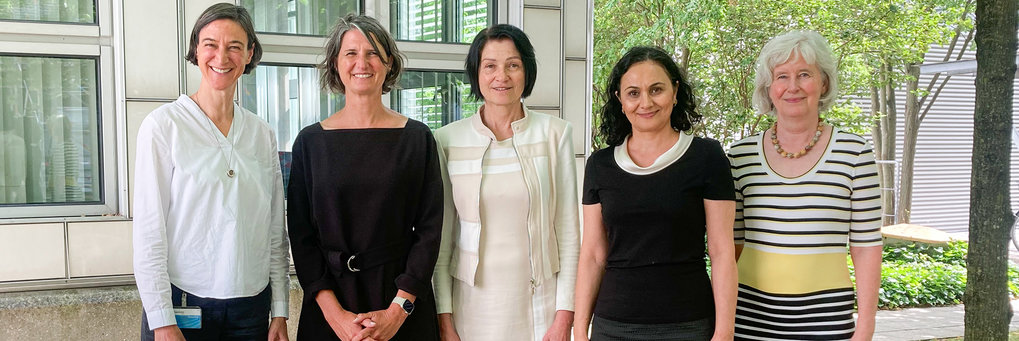 from left to right Britta Bergfeldt, Gülcin Abbaszade, Ulla Weber, Regina Böckler, Sabine Spehn. Copyright ©Fraunhofer EMFT